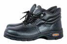Deals on Safety Shoes – Minimum 5% discount